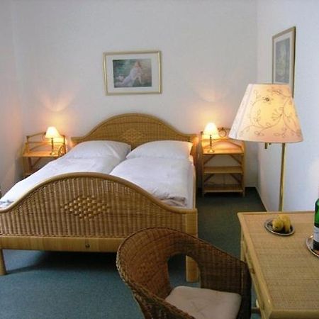 Hotel Villa Constantia Radebeul Buitenkant foto