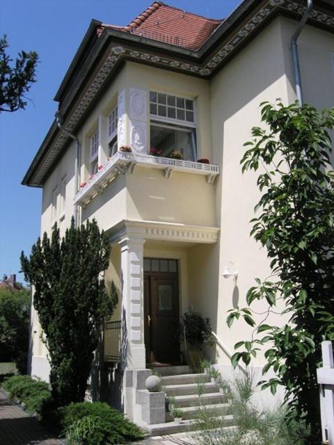 Hotel Villa Constantia Radebeul Buitenkant foto