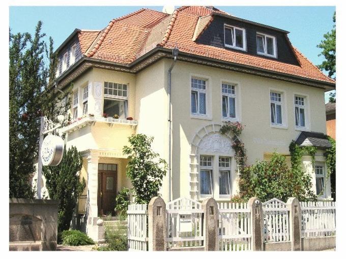 Hotel Villa Constantia Radebeul Buitenkant foto